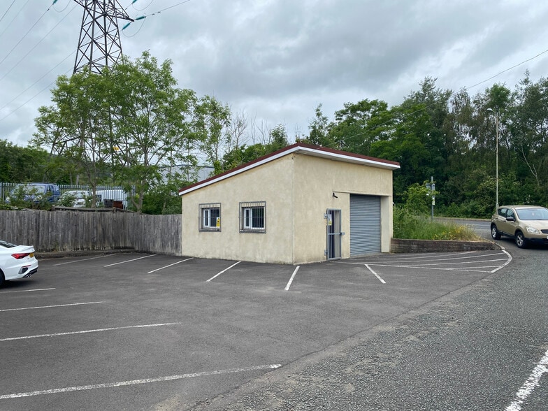 25 Springvale Industrial Estate, Cwmbran to rent - Primary Photo - Image 1 of 1