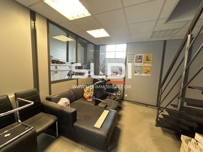 Impasse Du Sermoraz, Beynost to rent - Interior Photo - Image 3 of 5