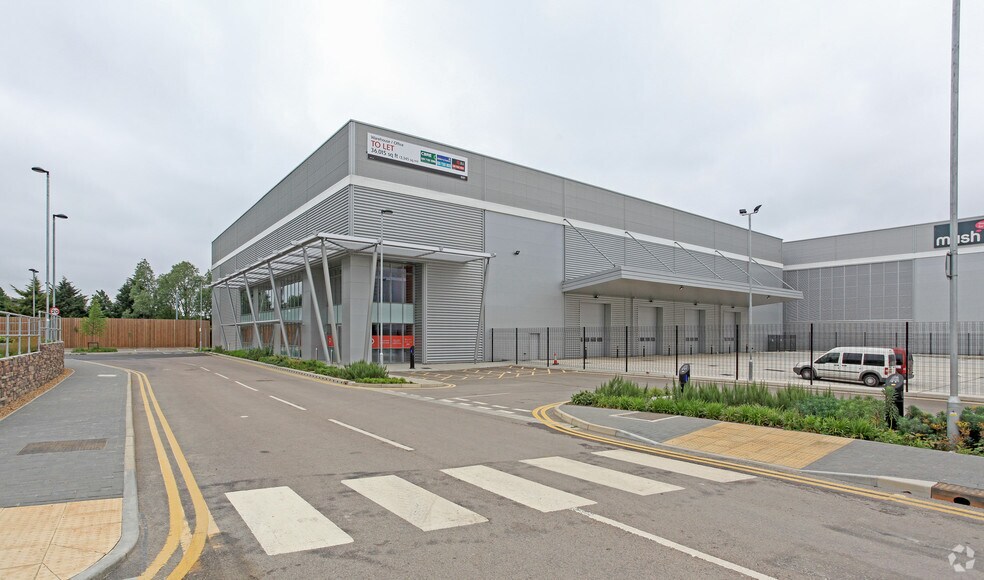 Cumberland Ave, London for sale - Building Photo - Image 1 of 1