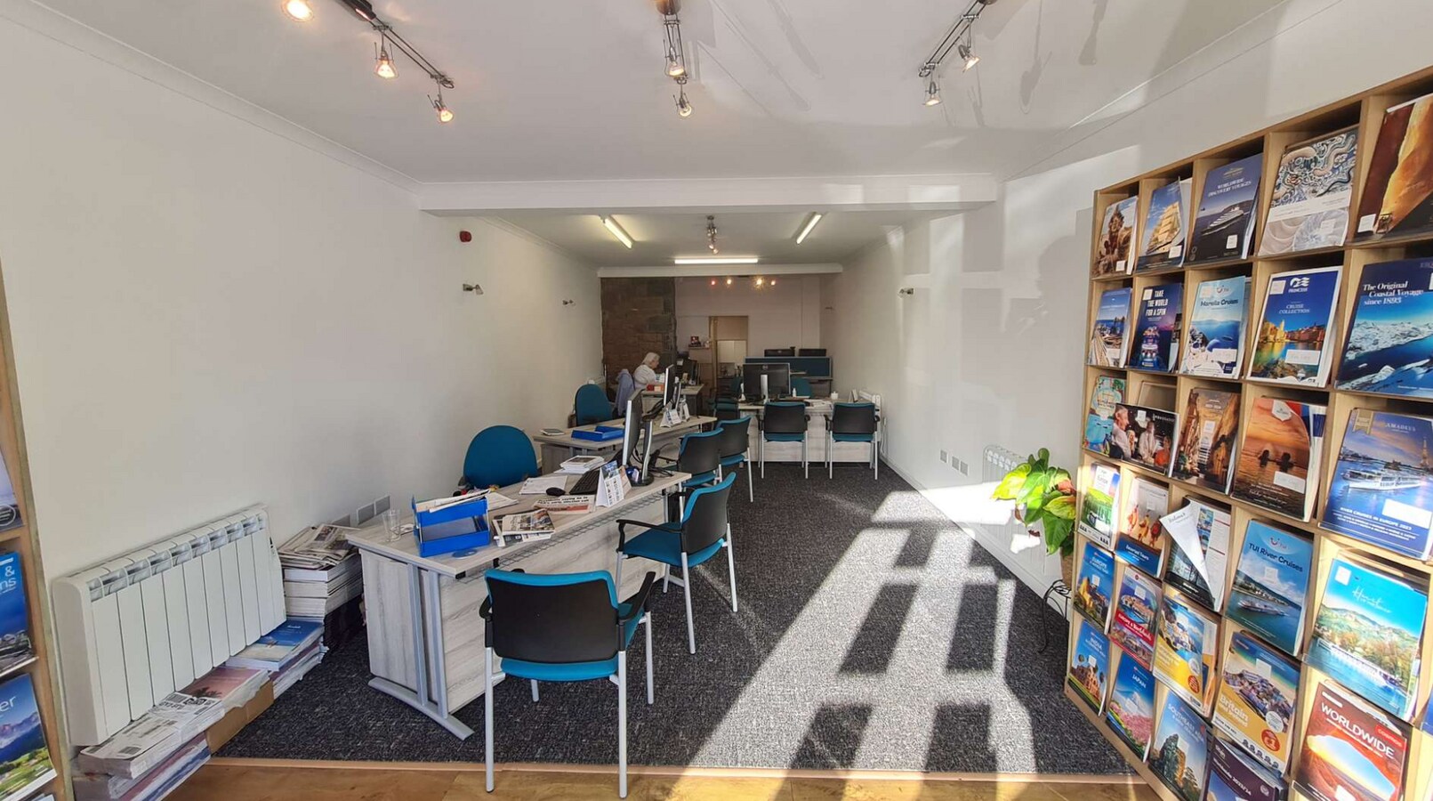 1 The Bridge, Guernsey, CID GY3 5TD - Unit Units 1&2 -  - Interior Photo - Image 1 of 4