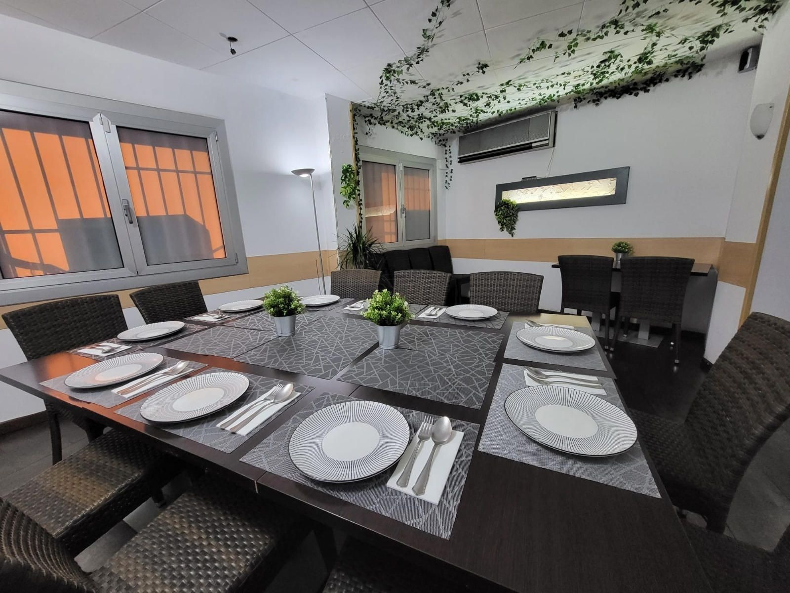 Retail in Barcelona, Barcelona to rent Interior Photo- Image 1 of 12