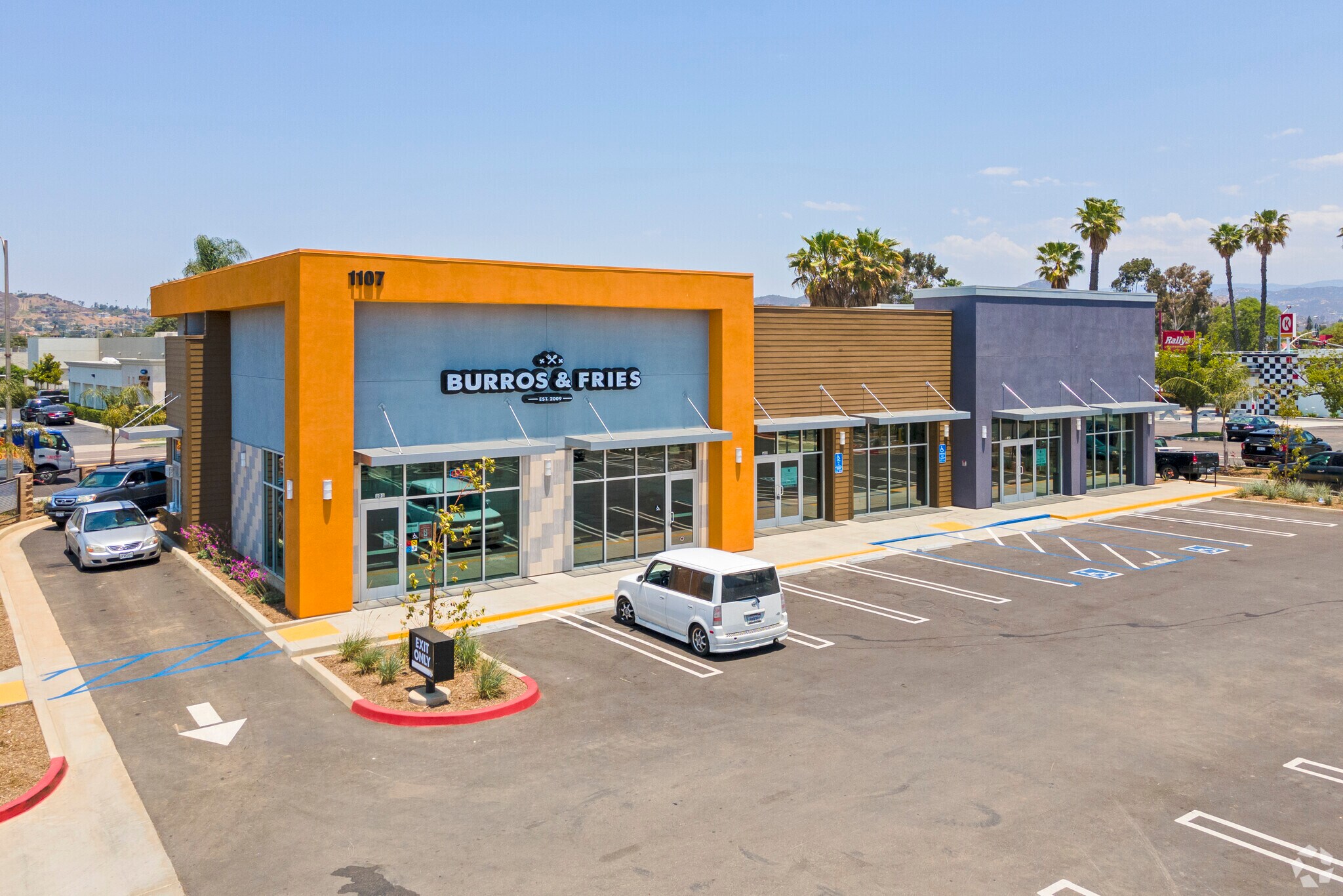 1107 E Valley Pky, Escondido, CA to rent Primary Photo- Image 1 of 12