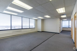 800 E Northwest Hwy, Palatine, IL to rent Interior Photo- Image 2 of 4