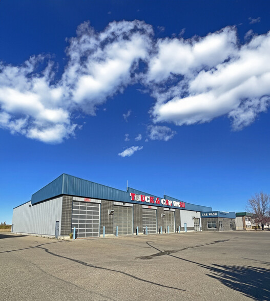 6670 71 St, Red Deer, AB for sale - Building Photo - Image 1 of 19