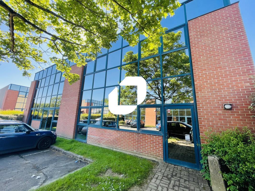 Office in Savigny-le-Temple to rent Building Photo- Image 1 of 10