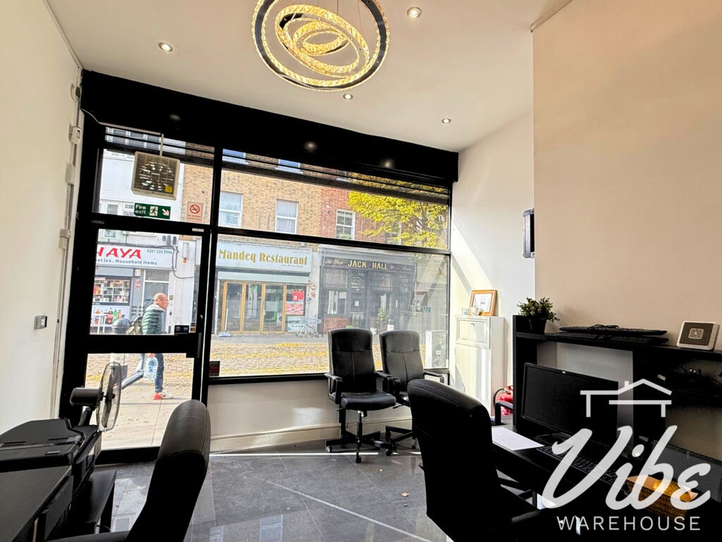 175-175C Battersea High St, London for sale Interior Photo- Image 1 of 1