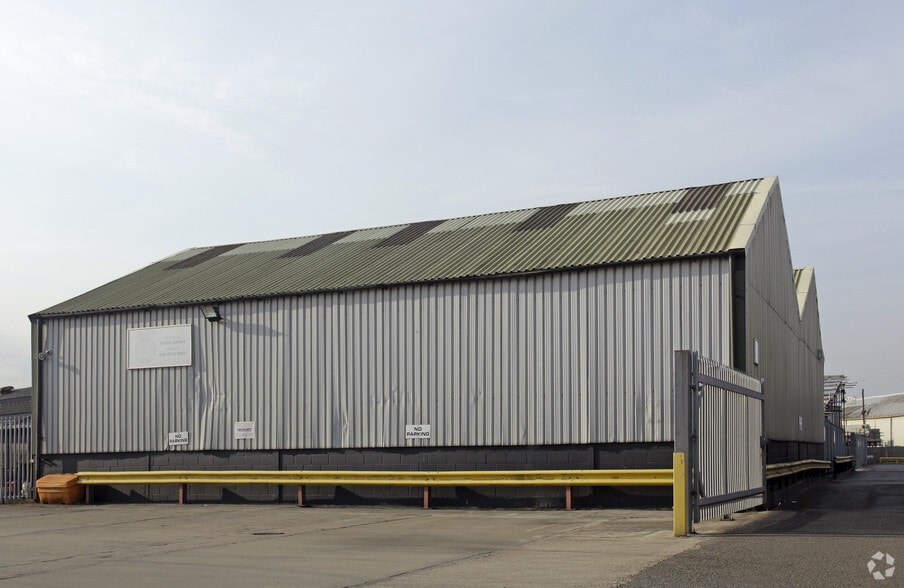 Mulberry Way, Belvedere to rent - Building Photo - Image 2 of 4