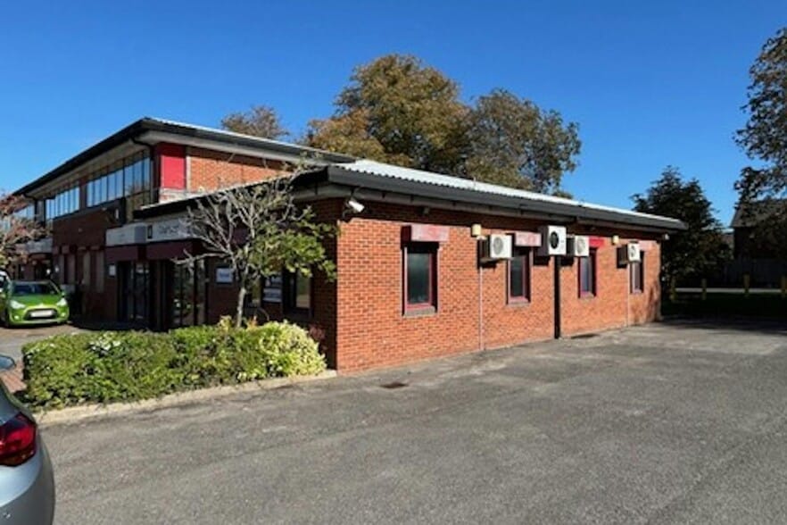 Campbell Ct, Bramley to rent - Building Photo - Image 2 of 3