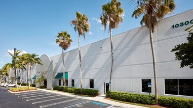 10300 NW 19th St, Miami, FL for rent Building Photo- Image 1 of 9