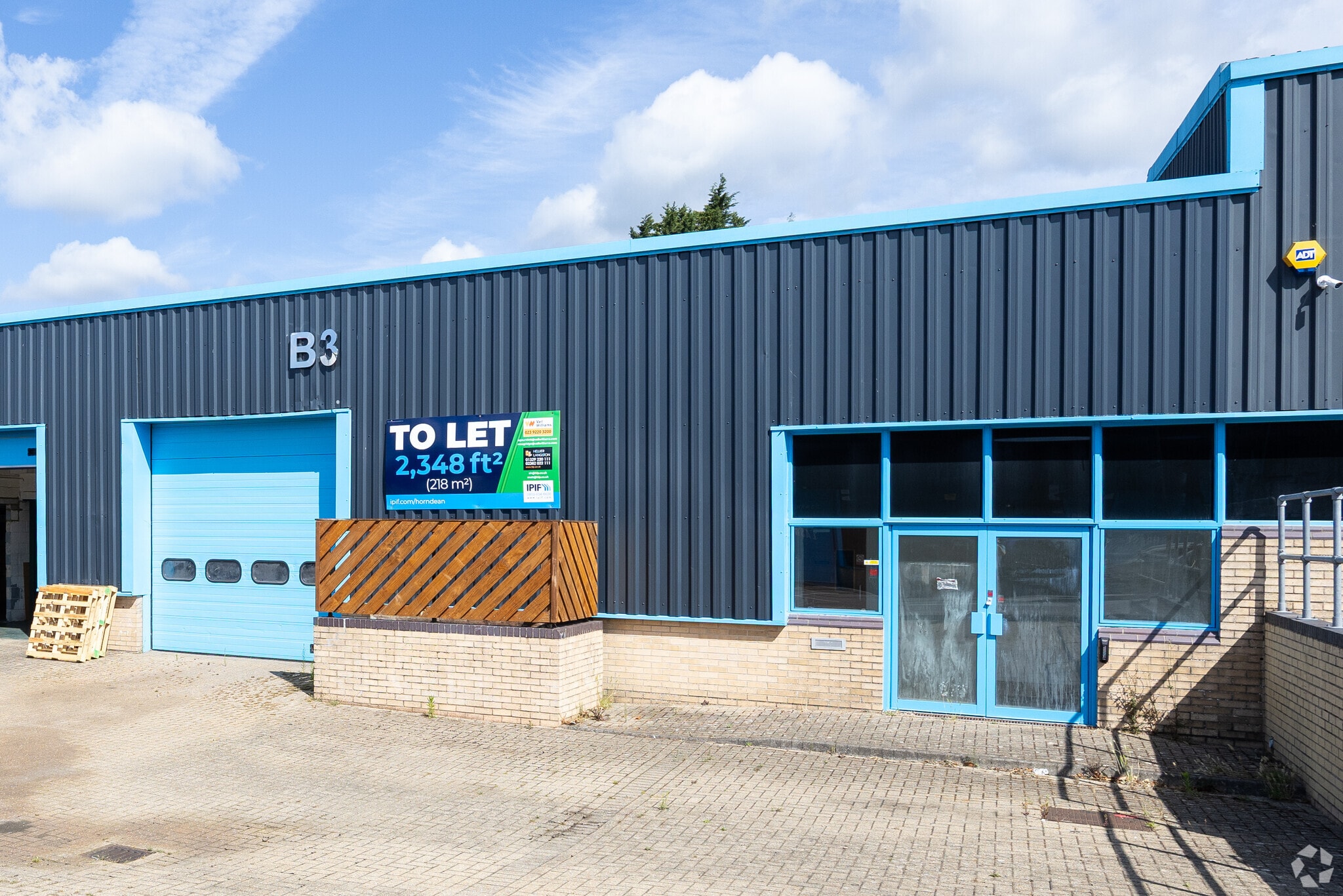 Lakesmere Rd, Horndean to rent Building Photo- Image 1 of 1