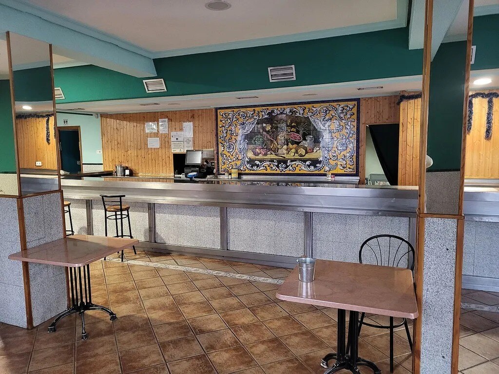 Retail in Talavera de la Reina, Toledo to rent Interior Photo- Image 1 of 4