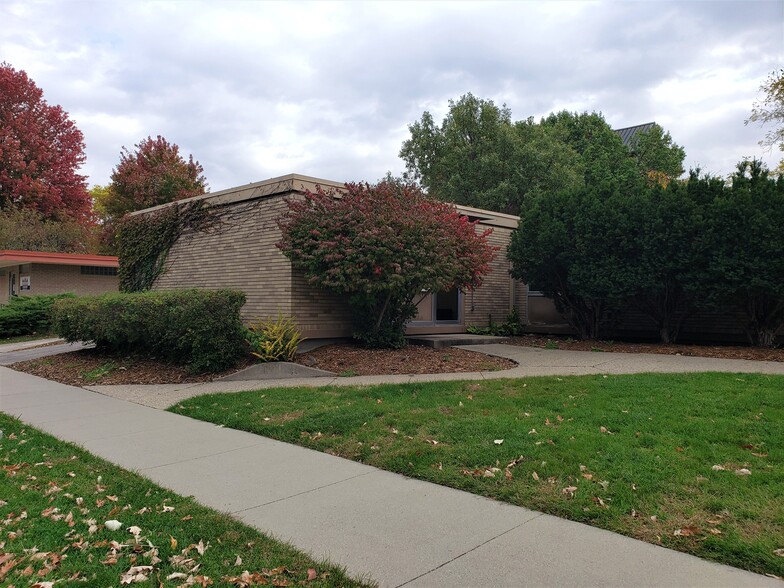 616 Kellogg Ave, Ames, IA for rent - Building Photo - Image 2 of 9