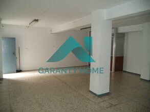 Retail in Cáceres, Cáceres to rent Interior Photo- Image 2 of 6