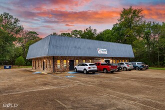 7840 Jewella Ave, Shreveport, LA for sale Building Photo- Image 1 of 39