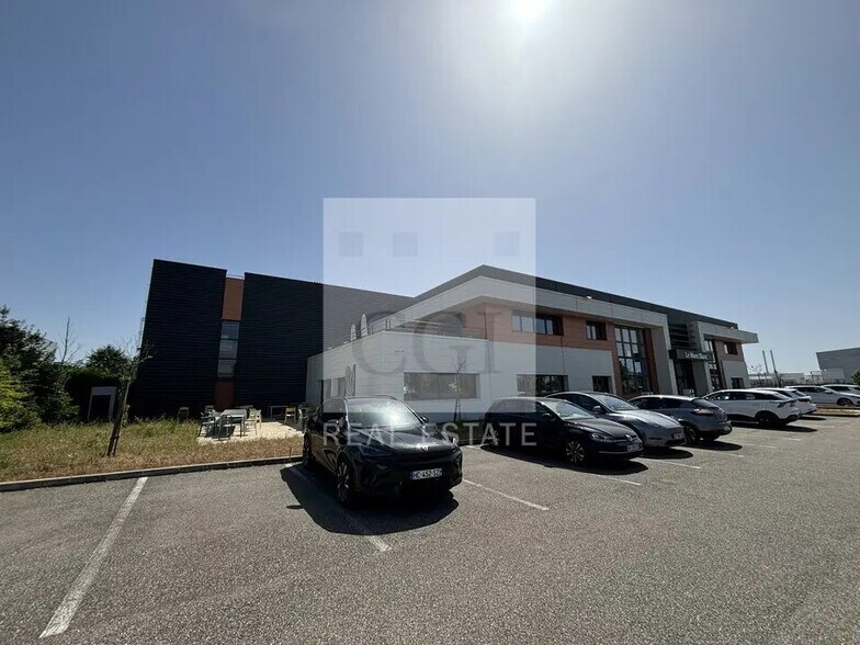 Office in Jonage to rent - Building Photo - Image 3 of 12