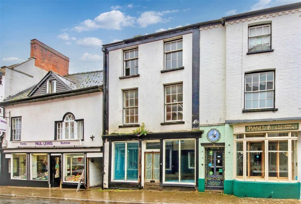 48 High St, Kington for sale Primary Photo- Image 1 of 7