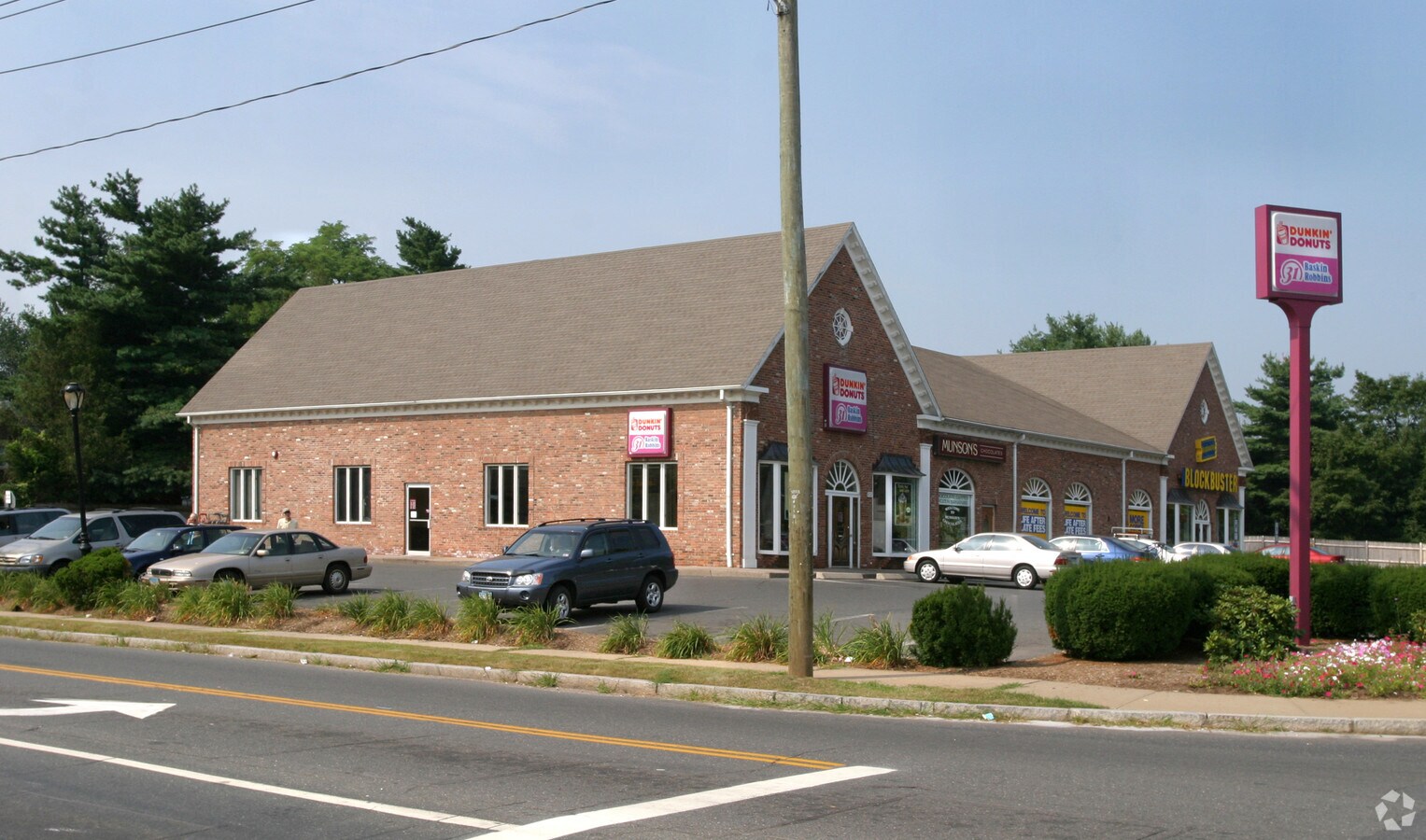 1253 New Britain Ave, West Hartford 06110 UK