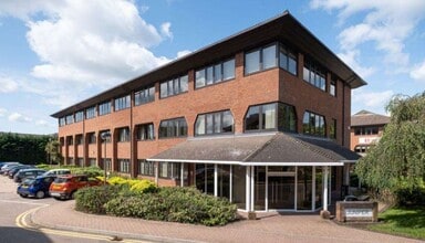 The Drive, Great Warley to rent Building Photo- Image 1 of 3