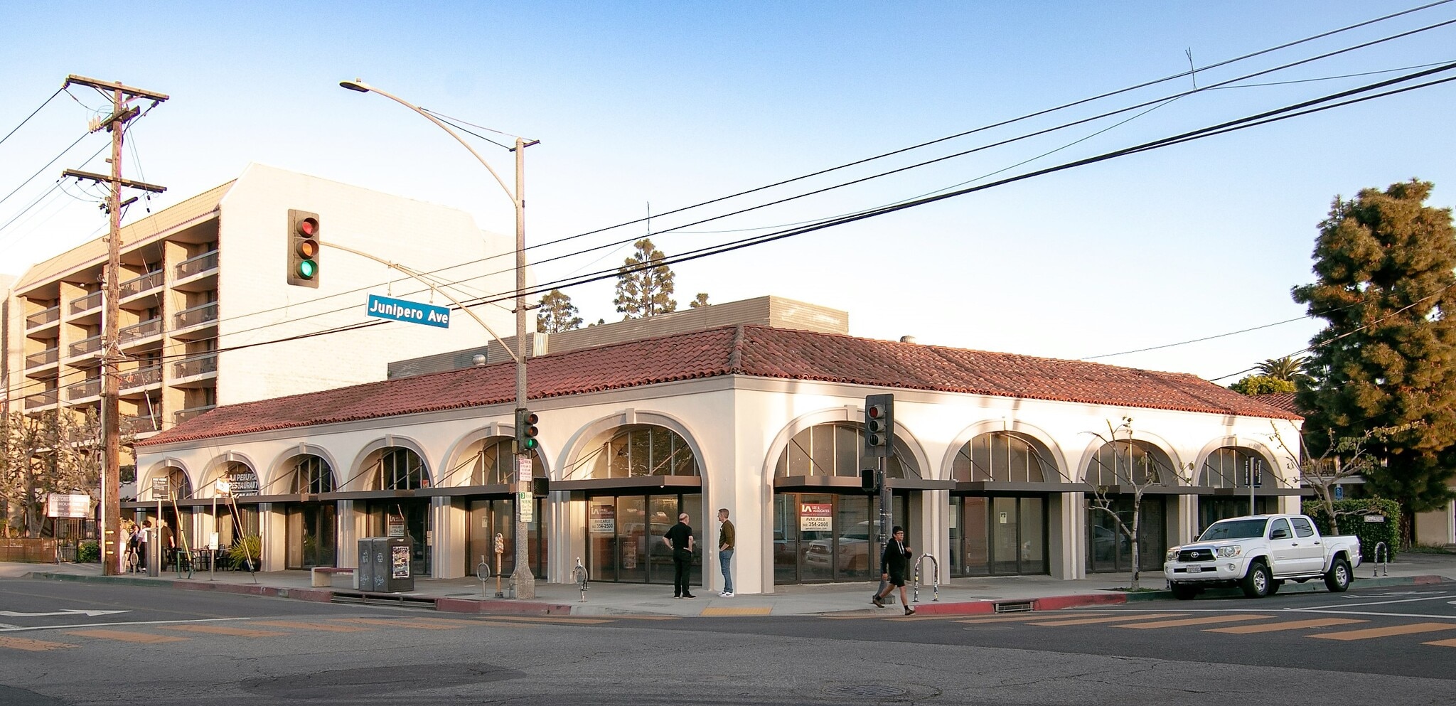 2300-2308 E 4th St, Long Beach, CA to rent Building Photo- Image 1 of 2