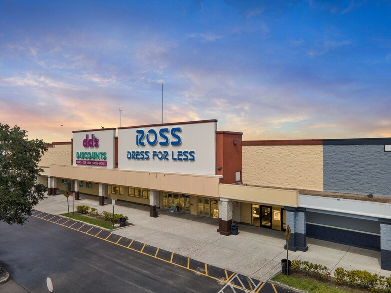 21301-21495 NW 2nd Ave, Miami, FL to rent - Building Photo - Image 2 of 6