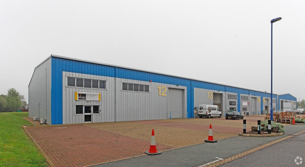 12-15 Whittle Way, Stevenage for sale - Primary Photo - Image 1 of 1