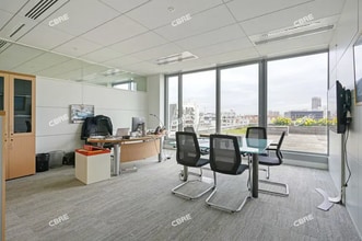 3 Rue Paulin Talabot, Saint-Ouen-sur-Seine to rent Interior Photo- Image 2 of 3