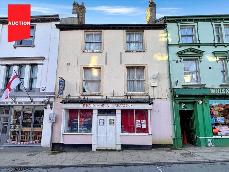 18 South St, Torrington for sale - Building Photo - Image 1 of 11