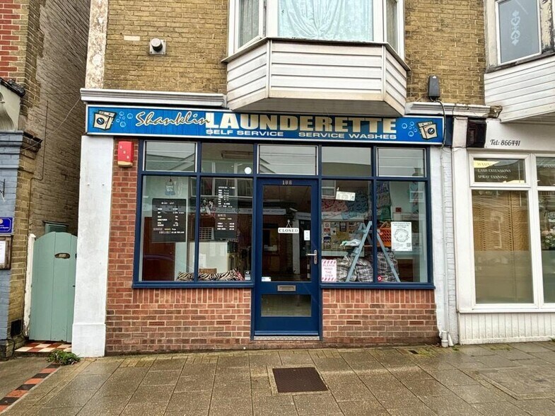 108 Regent St, Shanklin for sale - Primary Photo - Image 1 of 8