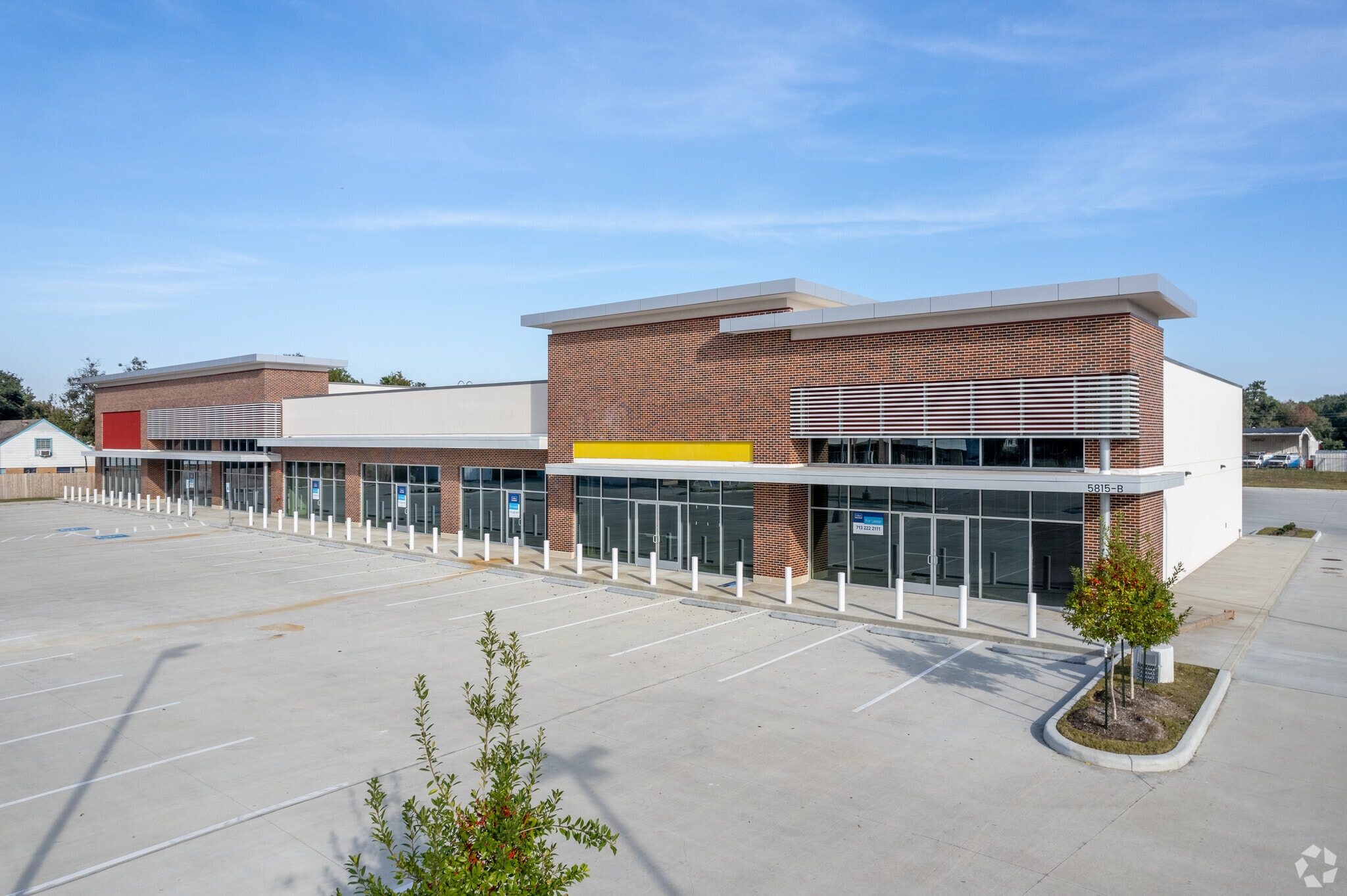 5815 Gulf Fwy, Houston, TX to rent Building Photo- Image 1 of 10