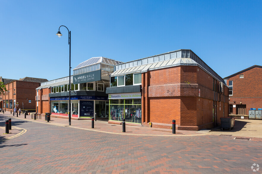 Angel Walk, Tonbridge for sale - Primary Photo - Image 1 of 1