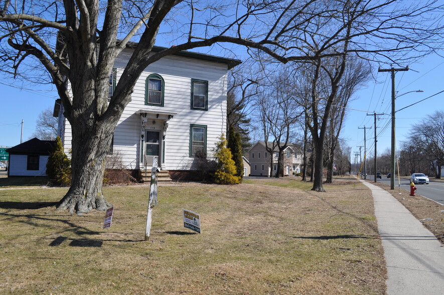 110 Main St, East Hartford, CT for sale - Primary Photo - Image 1 of 1