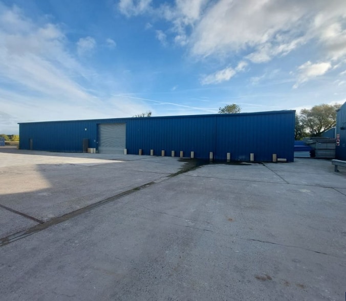 3 Askern Rd, Doncaster to rent - Building Photo - Image 2 of 7