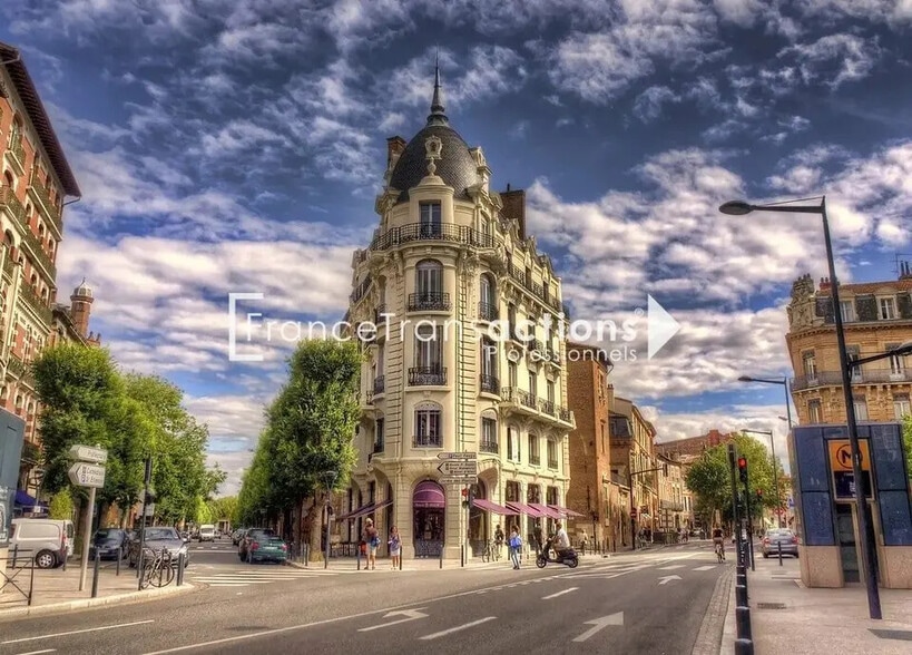 Retail in Toulouse to rent - Building Photo - Image 3 of 4