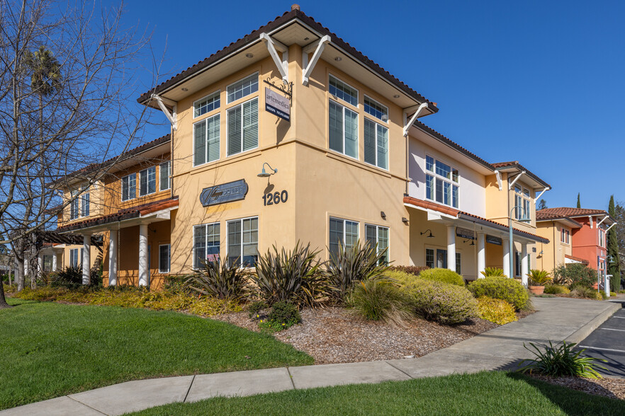 1260-1280 Healdsburg Ave, Healdsburg, CA for rent - Building Photo - Image 1 of 11