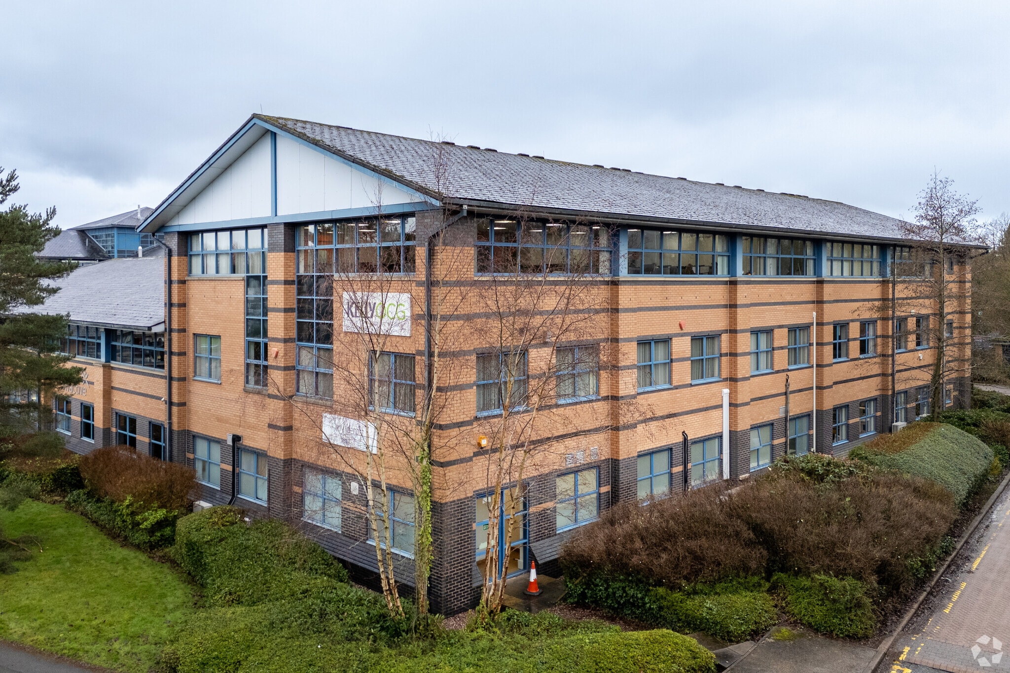 Hollinswood Ct, Telford for sale Primary Photo- Image 1 of 3