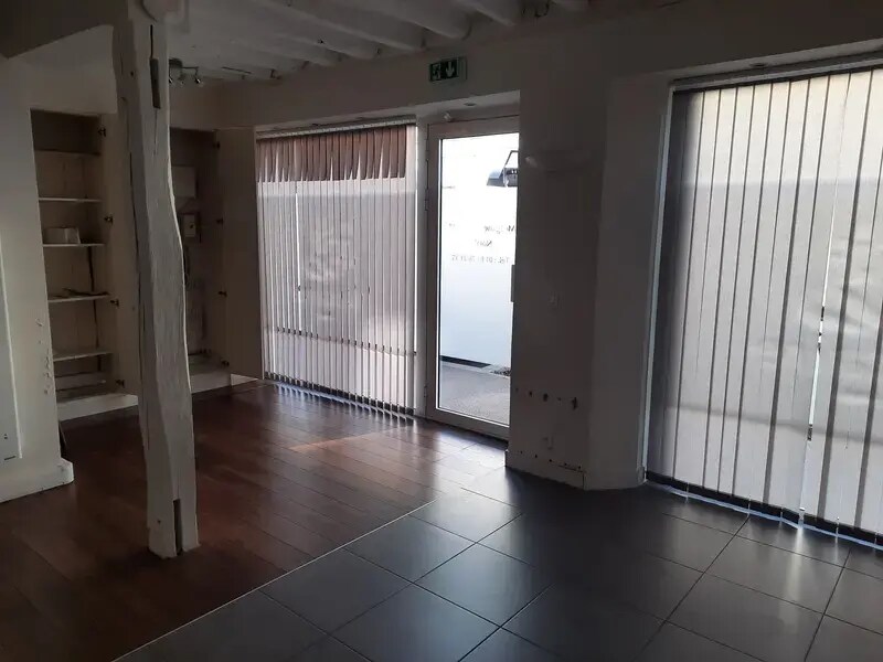 32 Rue De Saint-Cloud, Ville-d'Avray to rent Interior Photo- Image 1 of 4