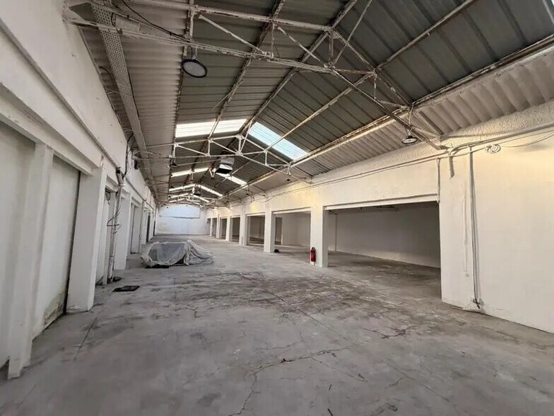 Light Industrial in Villeurbanne to rent - Interior Photo - Image 3 of 3