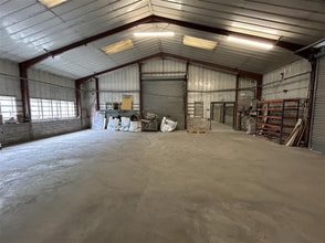 Strode Rd, Plymouth to rent Interior Photo- Image 1 of 9