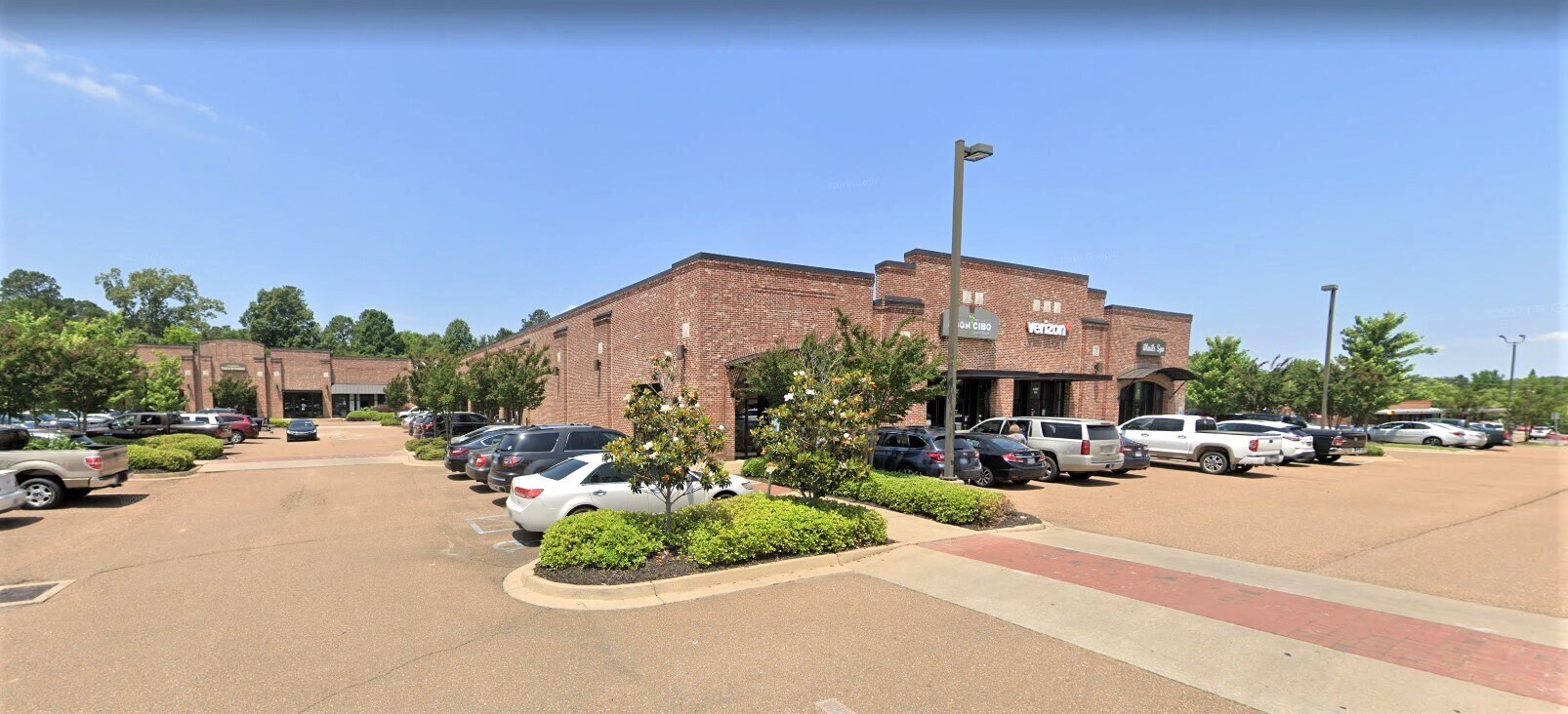 2631 Mcingvale Rd, Hernando 38632