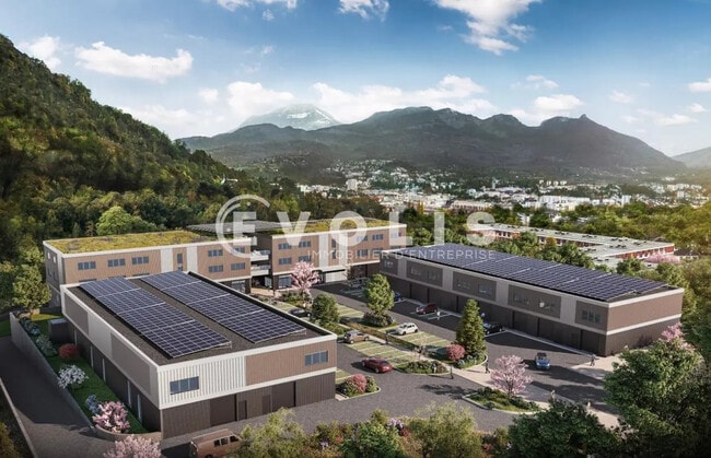 Vente Local d'activités 115 m² à 590 m²