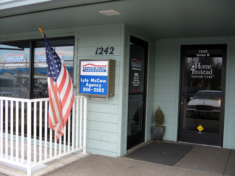 1238-1240 S Riverside Ave, Medford, OR for sale - Building Photo - Image 1 of 1