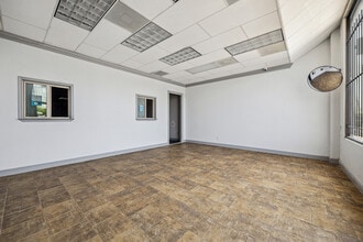 3922-3936 Old Spanish Trl, Houston, TX to rent Building Photo- Image 1 of 2