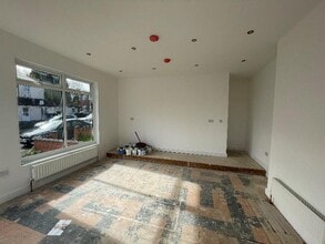 67 Manor Rd, Rugby to rent Construction Photo- Image 2 of 3