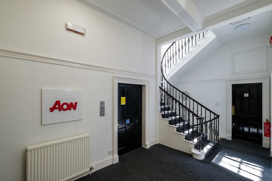 13 Bon Accord Sq, Aberdeen for sale - Building Photo - Image 2 of 6