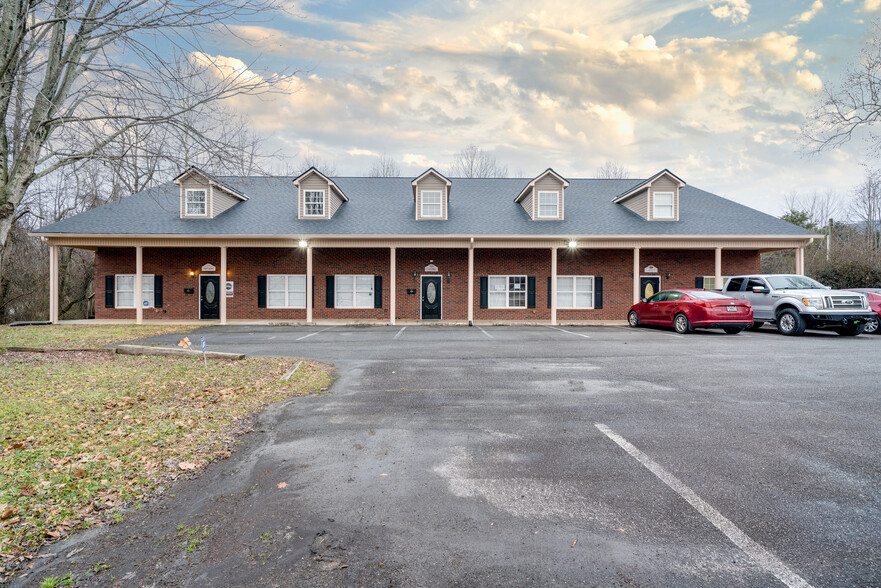 6911 Cleveland Hwy, Clermont, GA for rent - Building Photo - Image 1 of 8