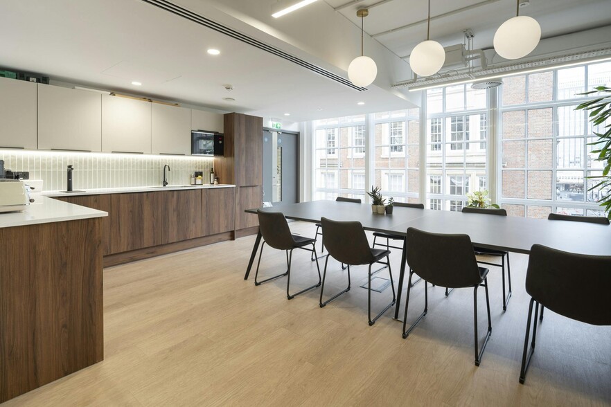 14-17 Market Pl, London to rent - Building Photo - Image 2 of 19