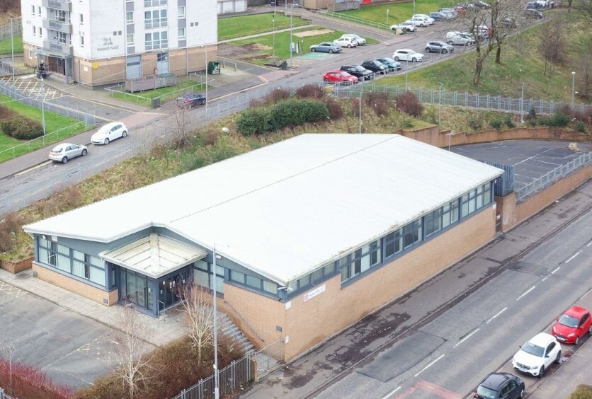 15 Dougrie Rd, Glasgow for sale Building Photo- Image 1 of 1