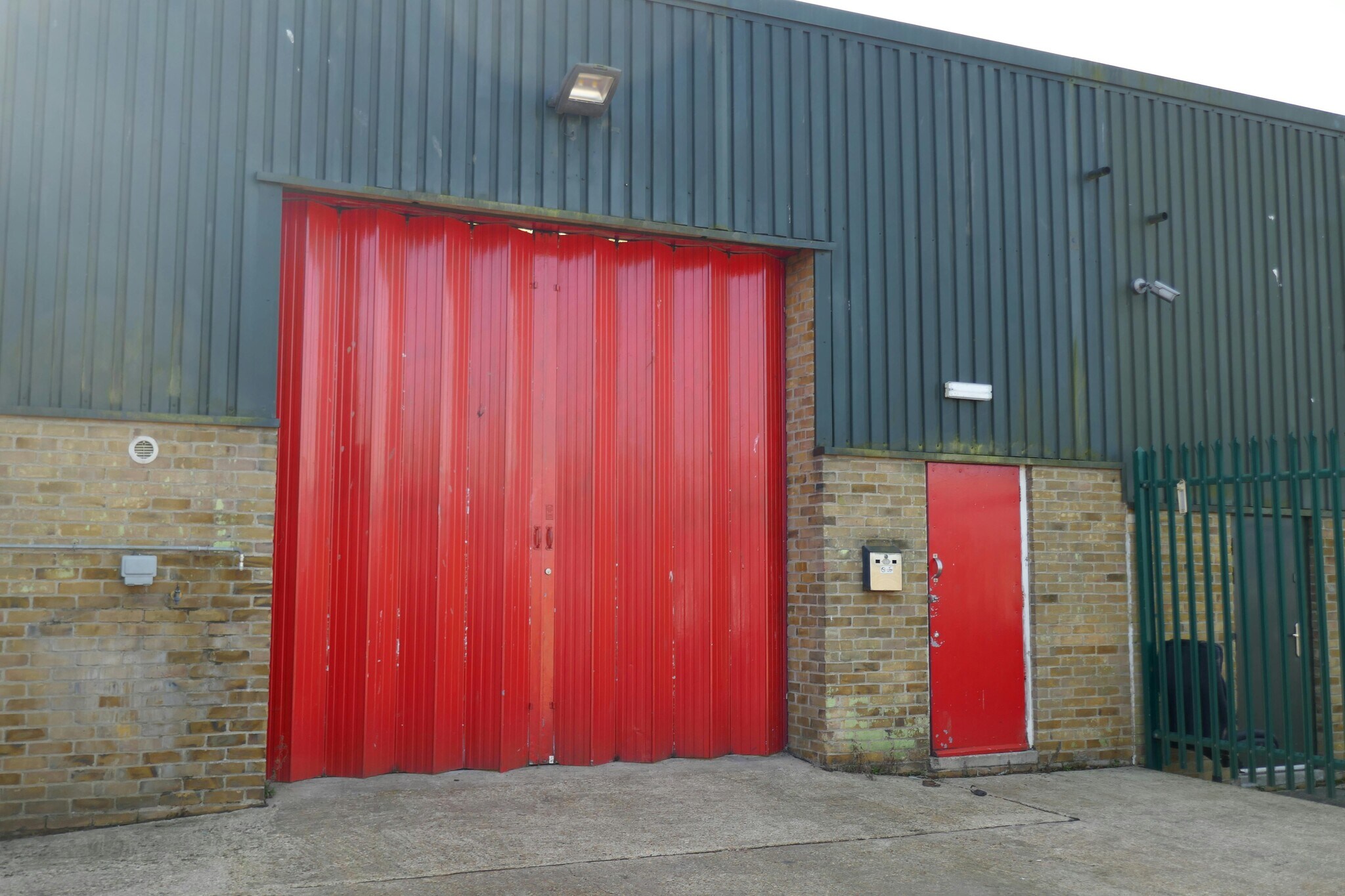 25 Horsecroft Pl, Harlow for sale Building Photo- Image 1 of 1