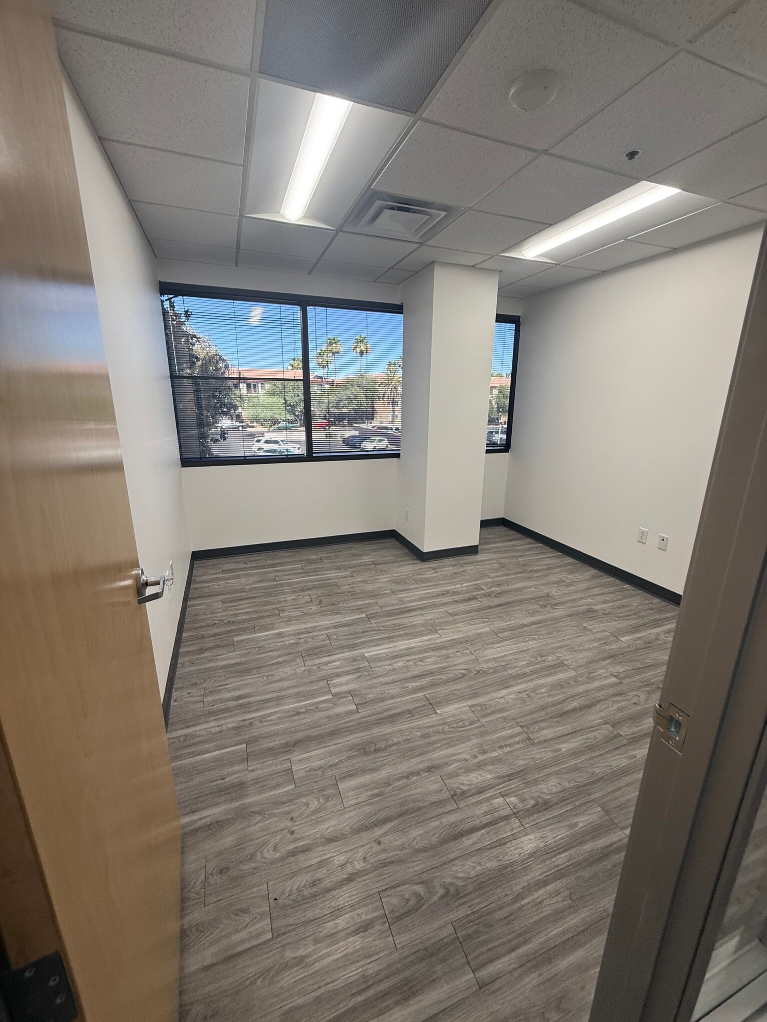 4001 N 3rd St, Phoenix, AZ to rent Interior Photo- Image 1 of 10