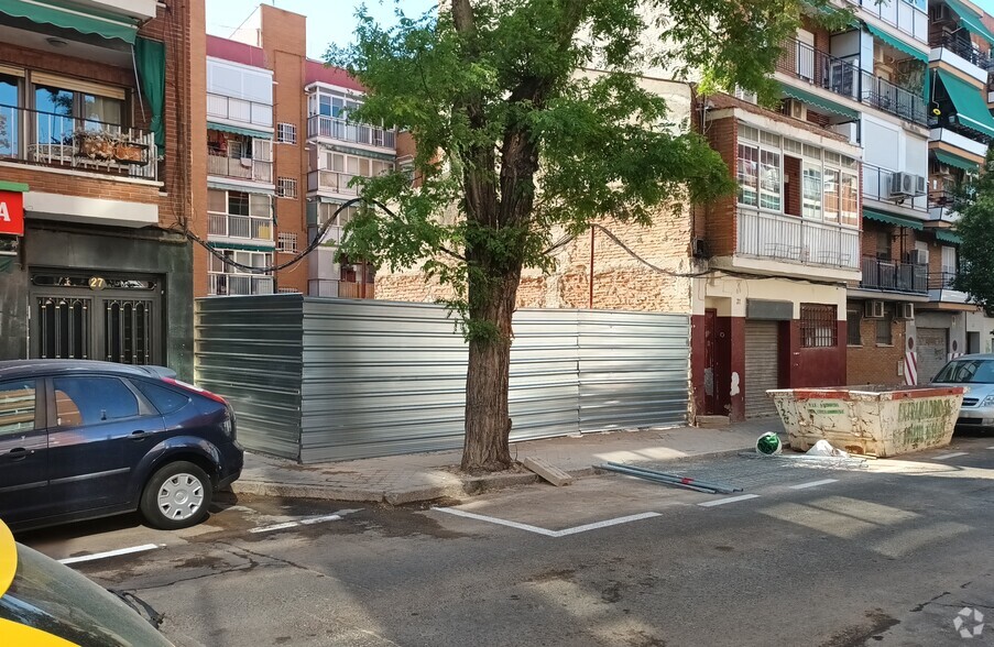 Calle de Calero Pita, 29, Madrid, Madrid for sale - Building Photo - Image 1 of 6